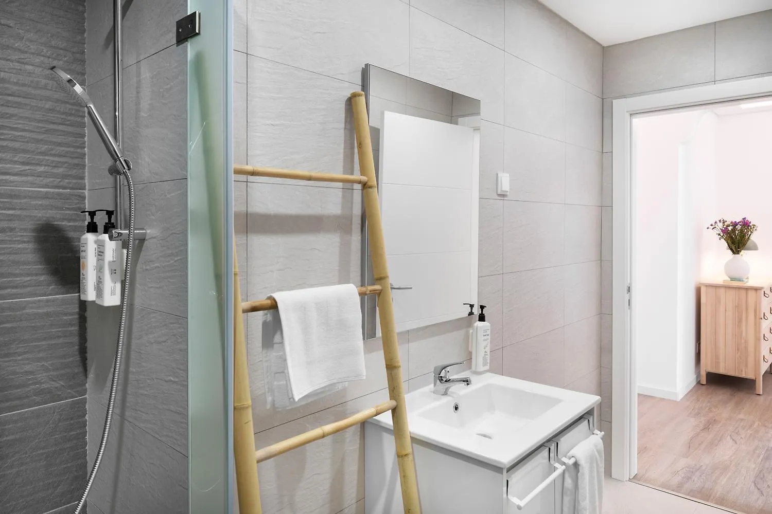 Faro Daz House By Get Your Stay